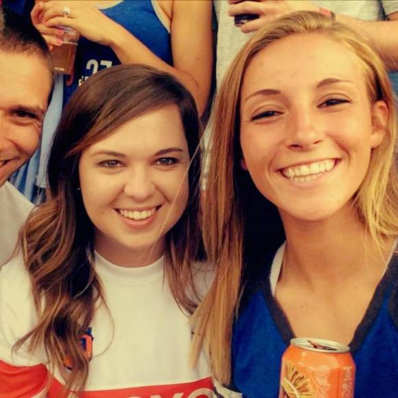 Meet your Posher, Carly - Picture 1 of 1